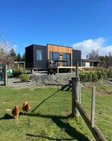 Boutique Tiny House - Te Anau Country Accommodation 외부 사진